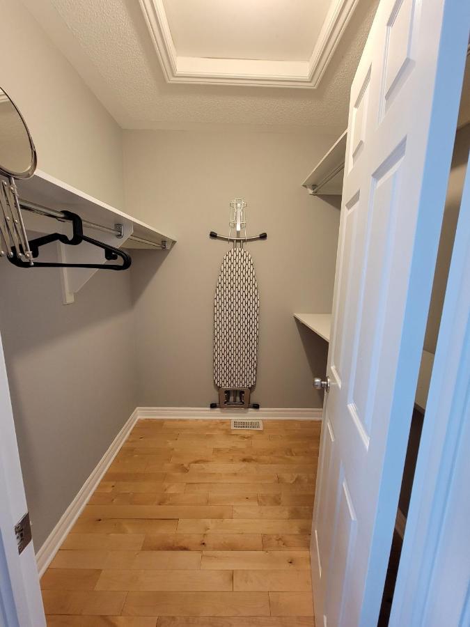 Cozy 3 Bedroom Town House 20 Min From Ottawa Down Town And Airport Экстерьер фото